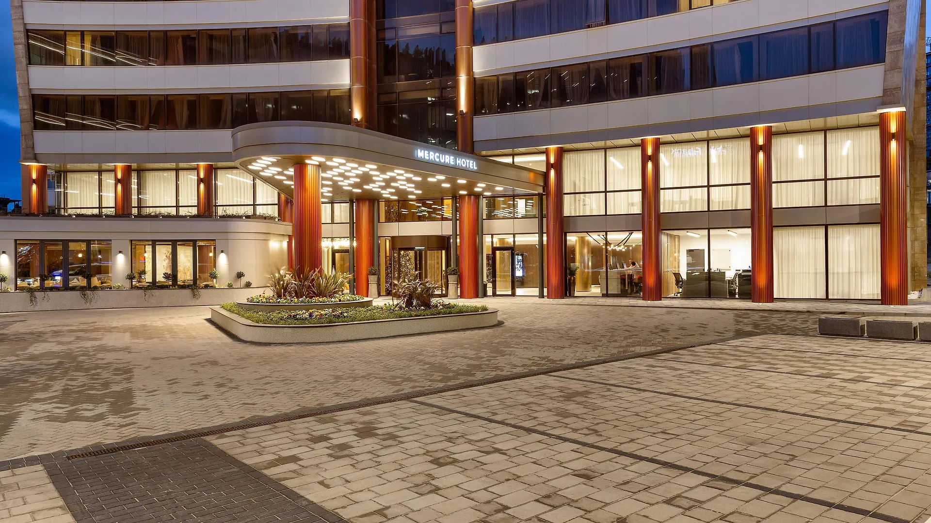 Mercure Sofia City 4*,