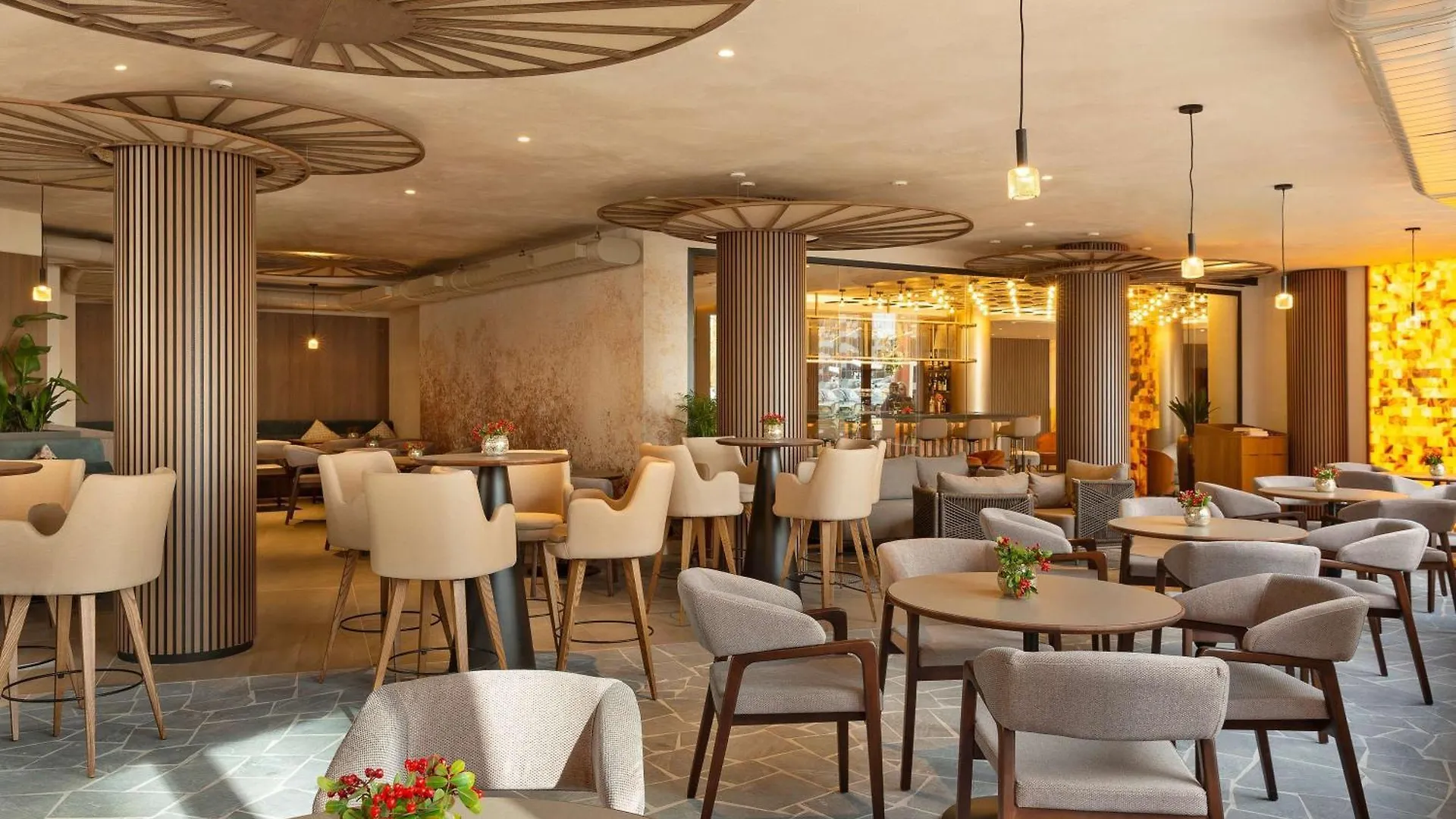 Mercure Sofia City 4*,